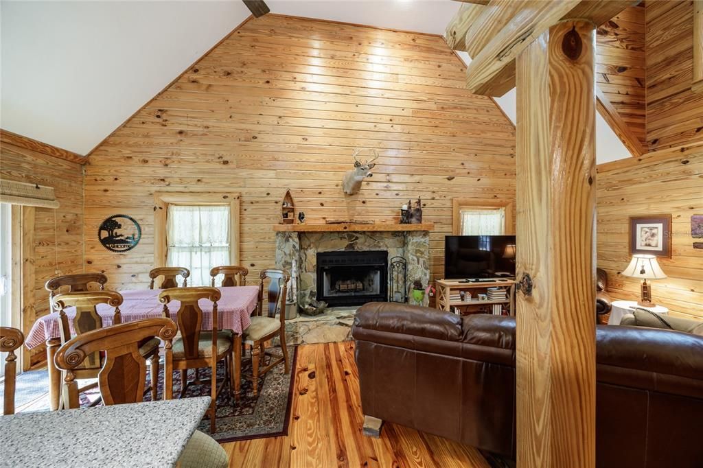 For Sale: $670,000 (2 beds, 3 baths, 2238 Square Feet)