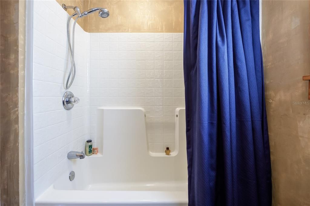 For Sale: $670,000 (2 beds, 3 baths, 2238 Square Feet)