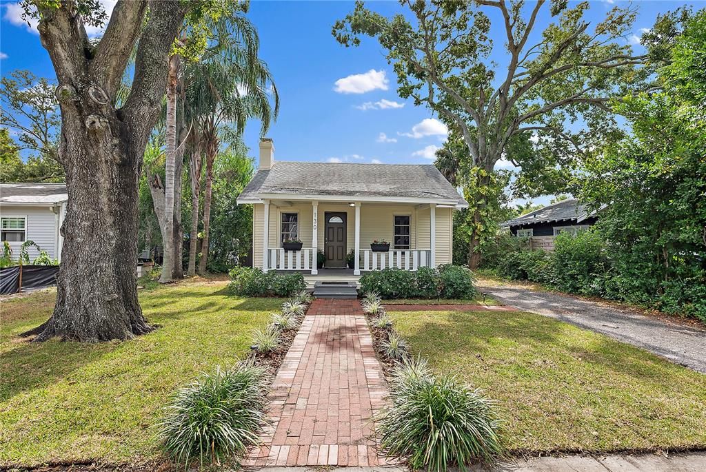 For Sale: $899,000 (4 beds, 0 baths, 1782 Square Feet)