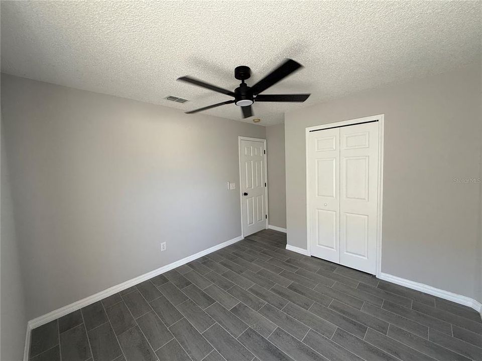 Active With Contract: $344,900 (3 beds, 2 baths, 1371 Square Feet)