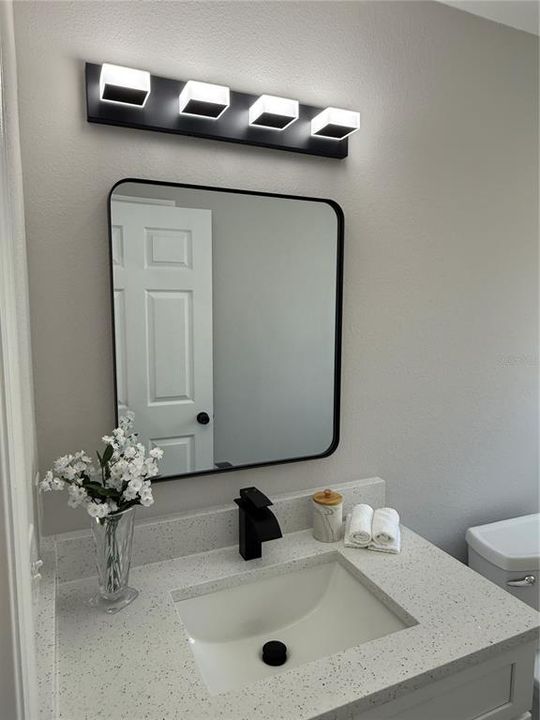 Active With Contract: $344,900 (3 beds, 2 baths, 1371 Square Feet)