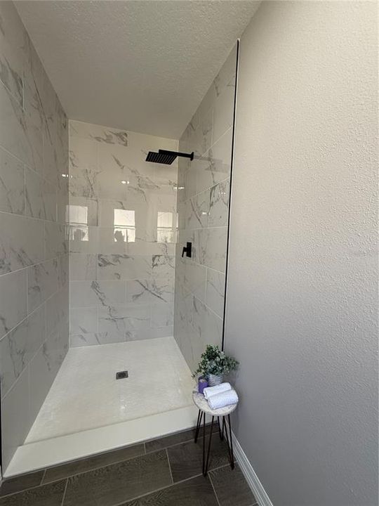 Active With Contract: $344,900 (3 beds, 2 baths, 1371 Square Feet)