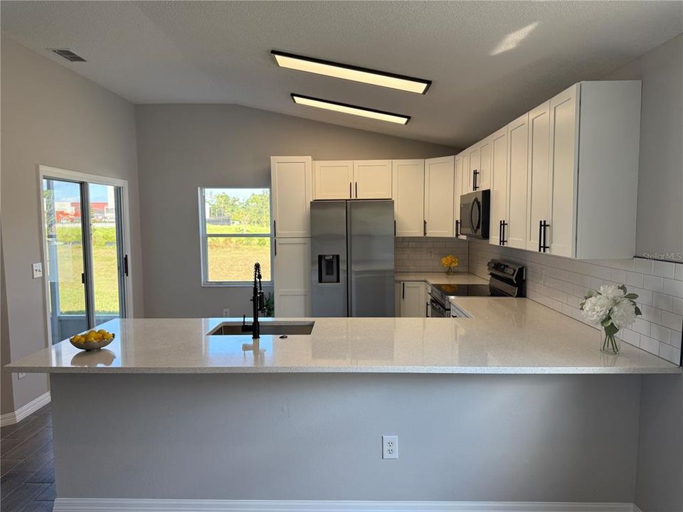 Active With Contract: $344,900 (3 beds, 2 baths, 1371 Square Feet)