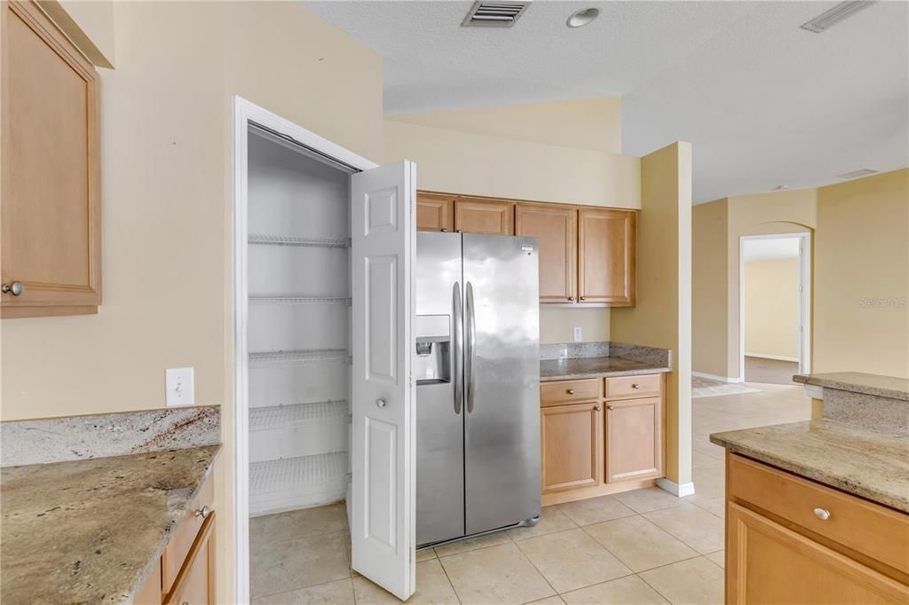 待售: $349,900 (3 贝兹, 2 浴室, 1740 平方英尺)