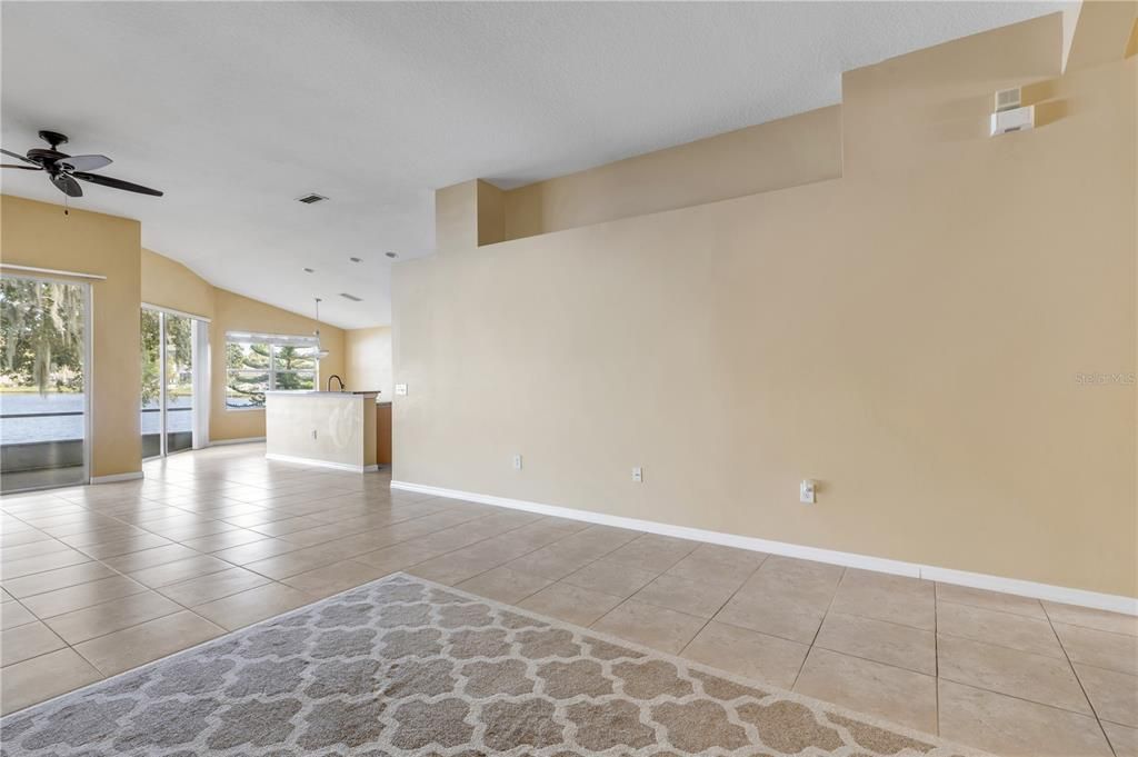 待售: $349,900 (3 贝兹, 2 浴室, 1740 平方英尺)