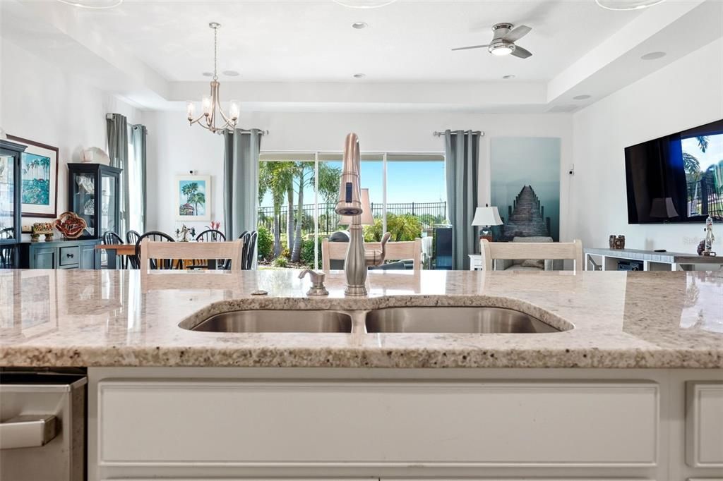 待售: $645,000 (3 贝兹, 2 浴室, 2130 平方英尺)