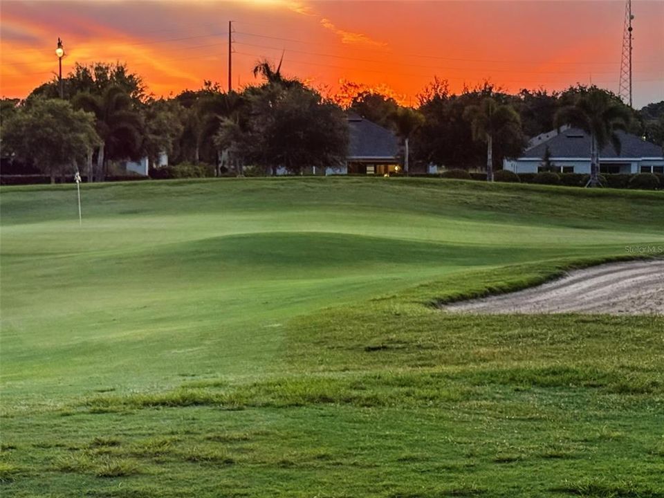 待售: $645,000 (3 贝兹, 2 浴室, 2130 平方英尺)