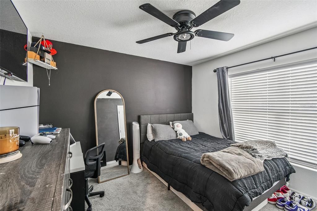 For Rent: $2,650 (4 beds, 2 baths, 1846 Square Feet)