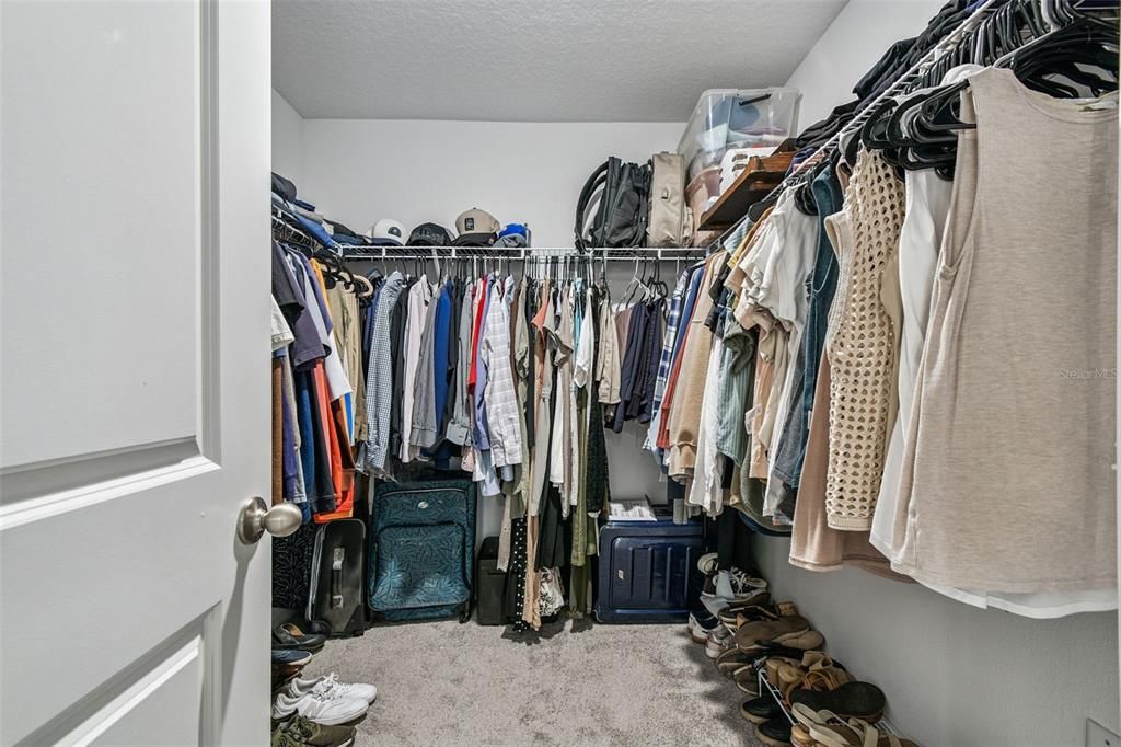 For Rent: $2,650 (4 beds, 2 baths, 1846 Square Feet)