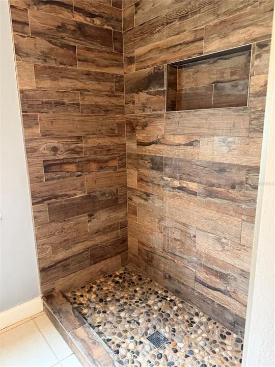 For Rent: $3,000 (4 beds, 2 baths, 1839 Square Feet)