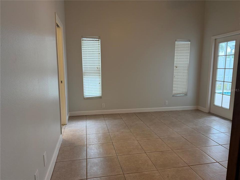 For Rent: $3,000 (4 beds, 2 baths, 1839 Square Feet)