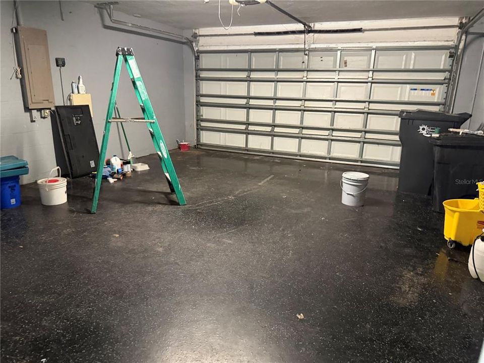 For Rent: $3,000 (4 beds, 2 baths, 1839 Square Feet)