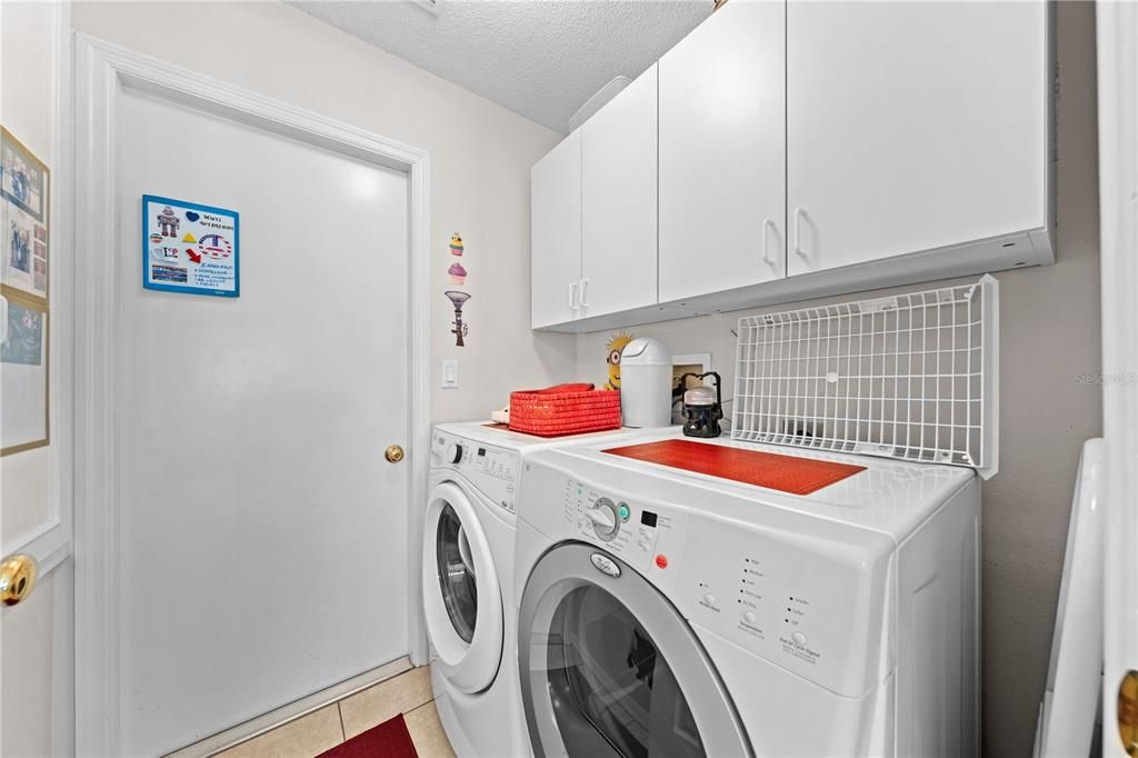 Active With Contract: $385,000 (3 beds, 2 baths, 1686 Square Feet)