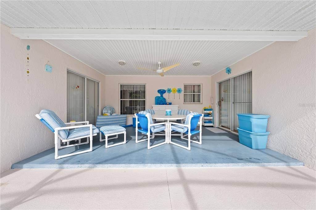 Active With Contract: $385,000 (3 beds, 2 baths, 1686 Square Feet)