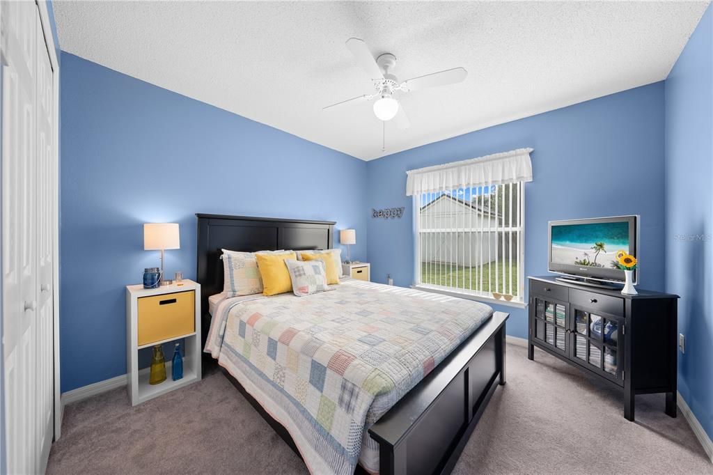 Active With Contract: $385,000 (3 beds, 2 baths, 1686 Square Feet)