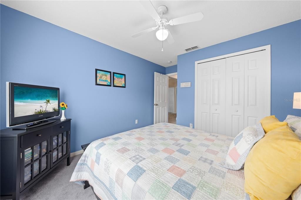 Active With Contract: $385,000 (3 beds, 2 baths, 1686 Square Feet)