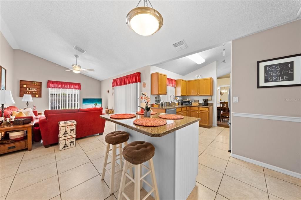 Active With Contract: $385,000 (3 beds, 2 baths, 1686 Square Feet)