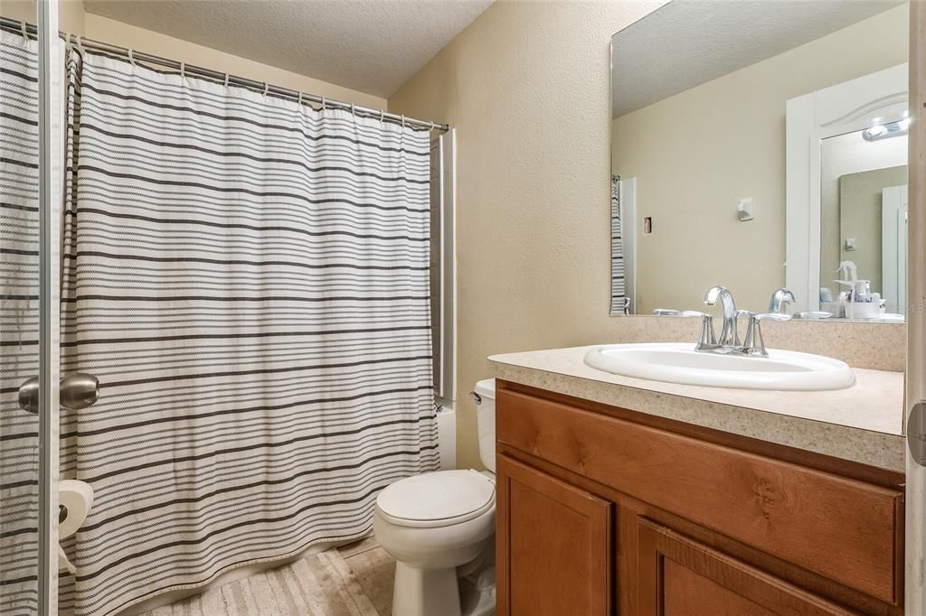 待售: $189,000 (3 贝兹, 2 浴室, 1408 平方英尺)