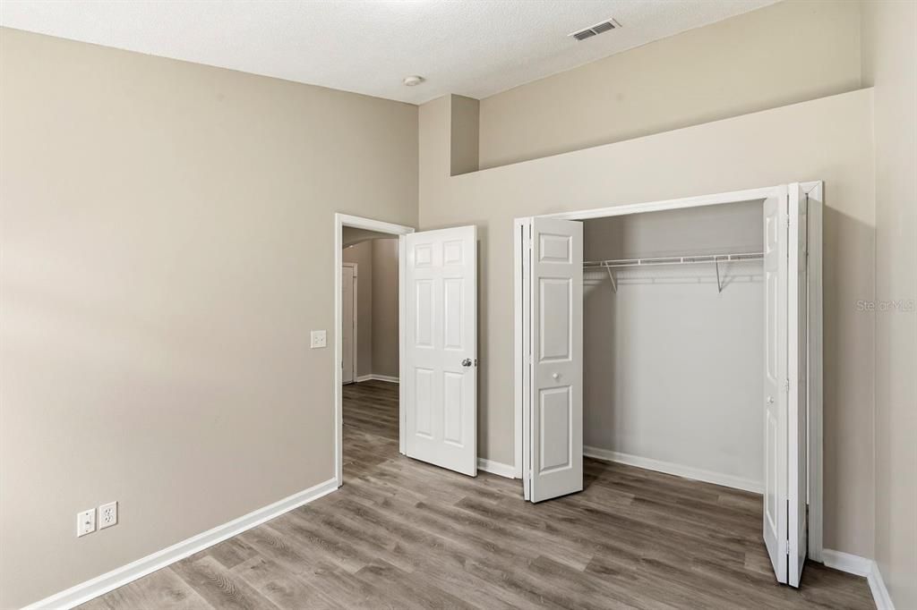 合同活跃: $319,900 (3 贝兹, 2 浴室, 1634 平方英尺)