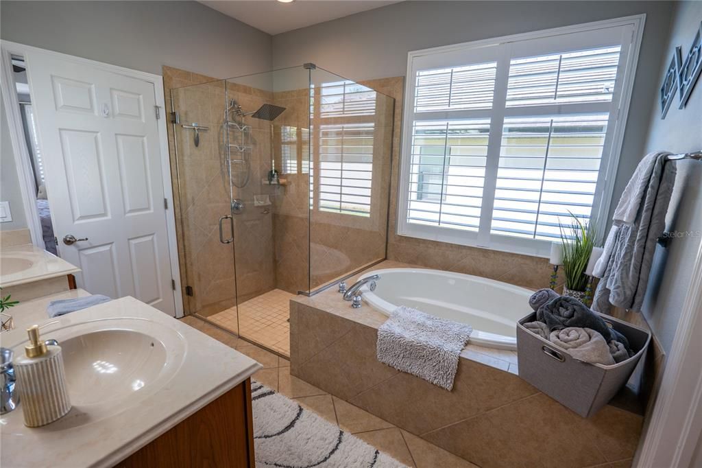 待售: $535,000 (5 贝兹, 3 浴室, 3011 平方英尺)