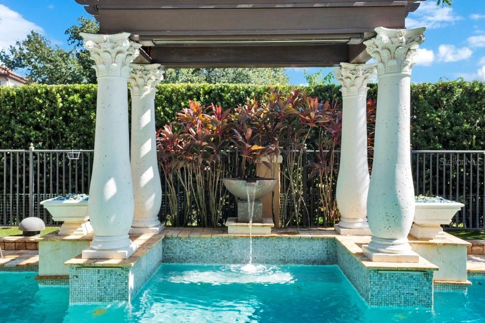 Activo con contrato: $2,190,000 (5 camas, 6 baños, 5838 Pies cuadrados)