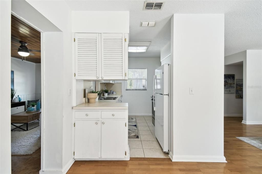 For Sale: $805,000 (3 beds, 2 baths, 1525 Square Feet)