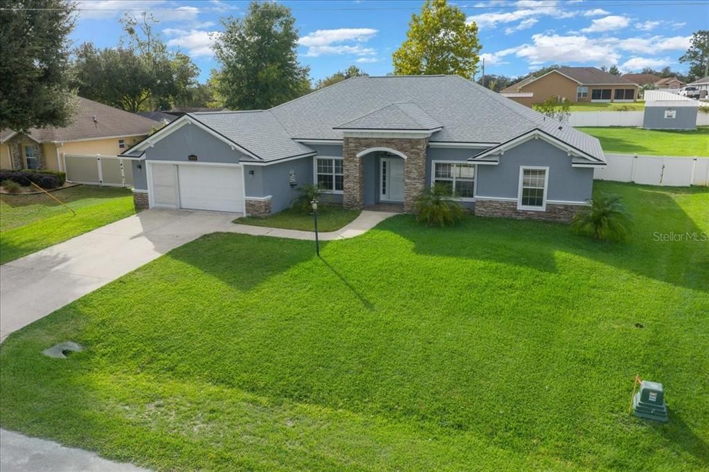 合同活跃: $439,000 (4 贝兹, 3 浴室, 2374 平方英尺)