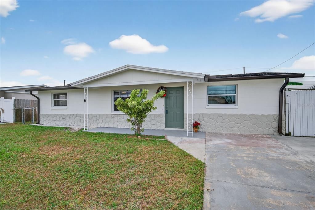 For Sale: $235,000 (3 beds, 1 baths, 1104 Square Feet)