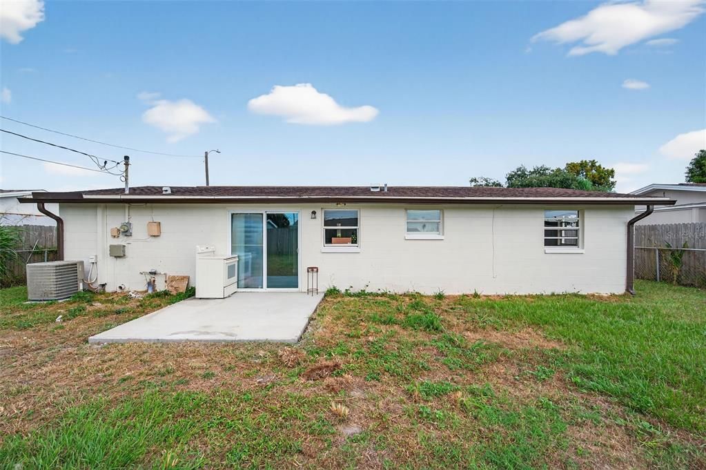 For Sale: $235,000 (3 beds, 1 baths, 1104 Square Feet)