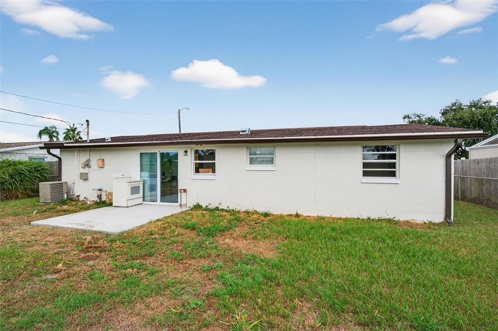 For Sale: $235,000 (3 beds, 1 baths, 1104 Square Feet)