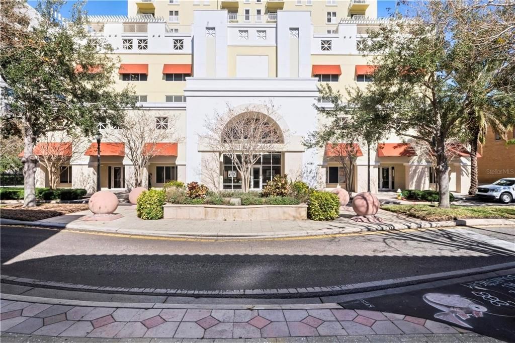 For Sale: $521,000 (2 beds, 2 baths, 1489 Square Feet)