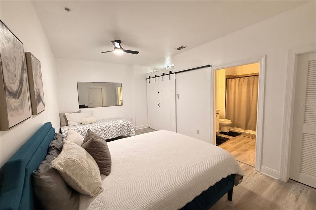 For Sale: $521,000 (2 beds, 2 baths, 1489 Square Feet)