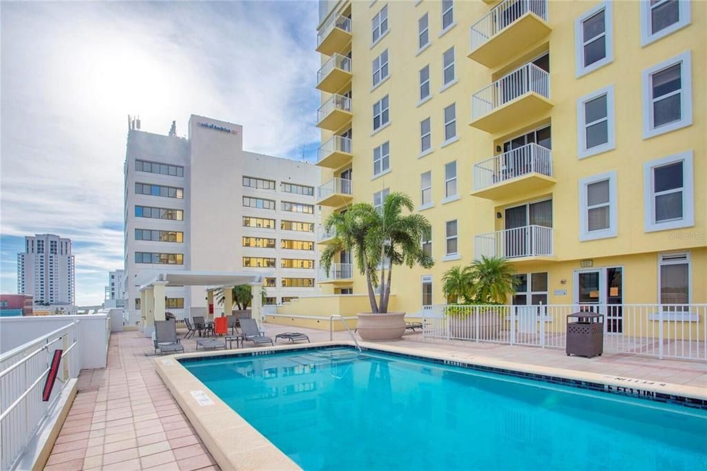 For Sale: $521,000 (2 beds, 2 baths, 1489 Square Feet)