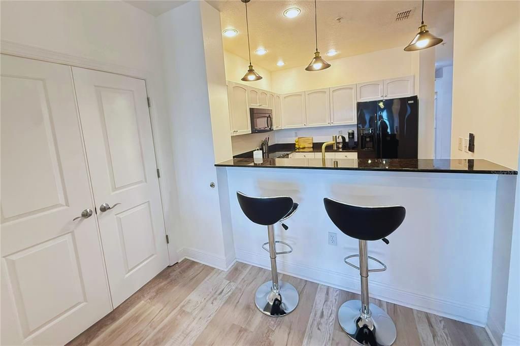 For Sale: $521,000 (2 beds, 2 baths, 1489 Square Feet)