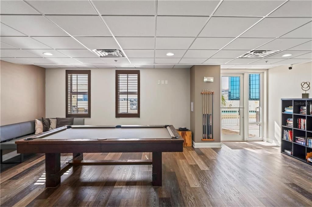 For Sale: $521,000 (2 beds, 2 baths, 1489 Square Feet)