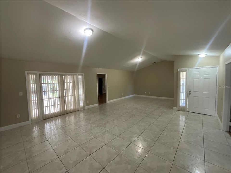 Active With Contract: $599,000 (4 beds, 2 baths, 1799 Square Feet)