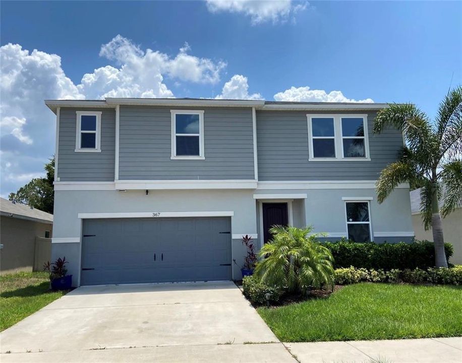 Recently Sold: $380,000 (4 beds, 2 baths, 2703 Square Feet)