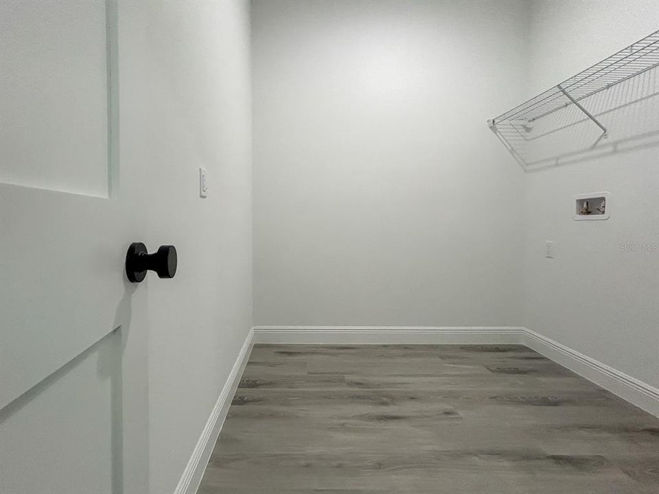 В аренду: $2,475 (4 спален, 2 ванн, 1774 Квадратных фут)