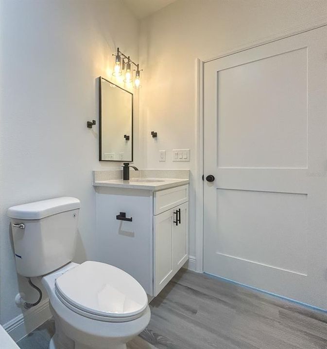 В аренду: $2,475 (4 спален, 2 ванн, 1774 Квадратных фут)