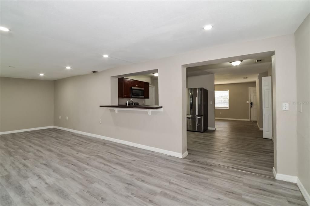 For Sale: $329,000 (3 beds, 2 baths, 1440 Square Feet)