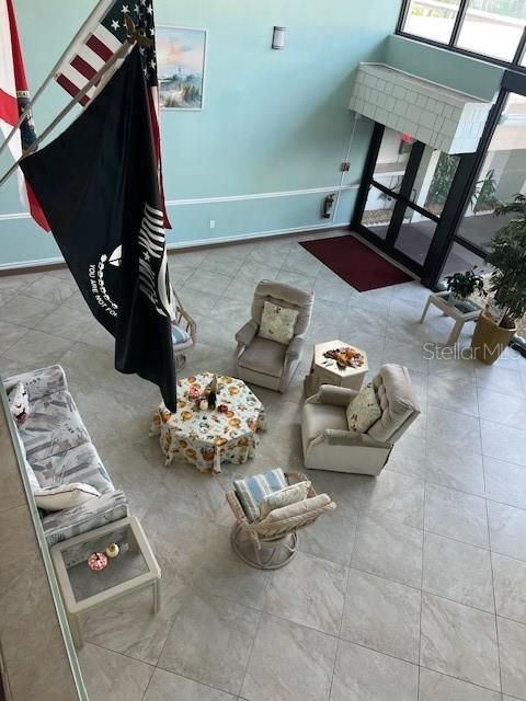 待售: $122,900 (2 贝兹, 2 浴室, 919 平方英尺)