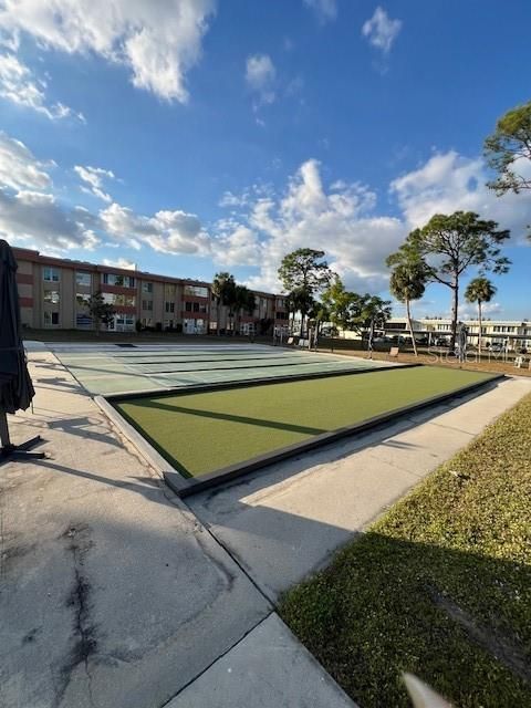 待售: $122,900 (2 贝兹, 2 浴室, 919 平方英尺)