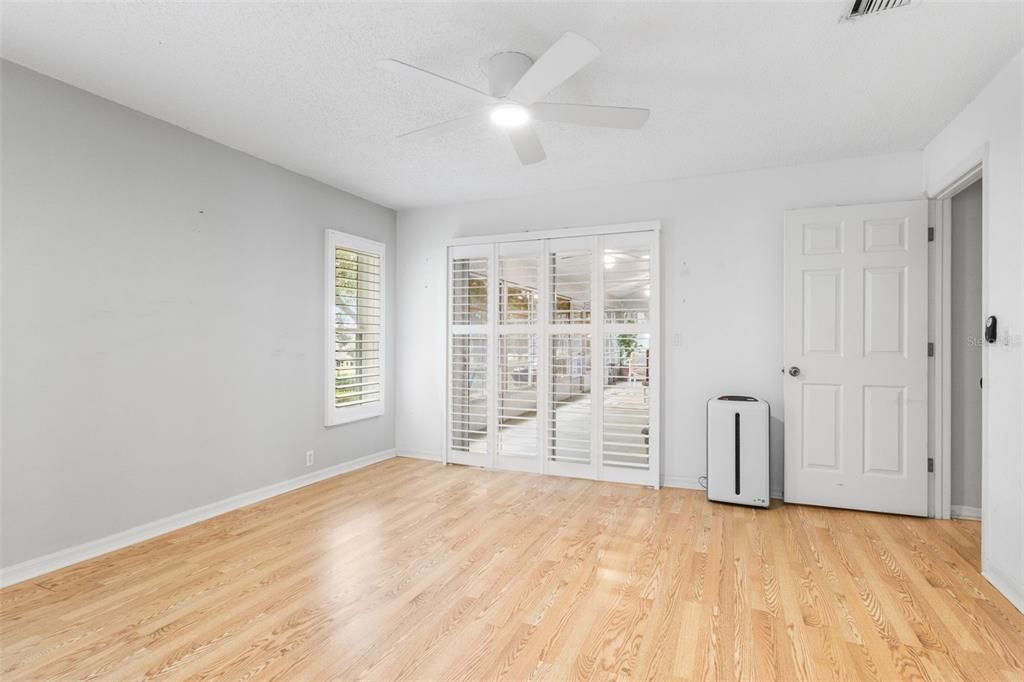 For Sale: $415,000 (3 beds, 2 baths, 1759 Square Feet)