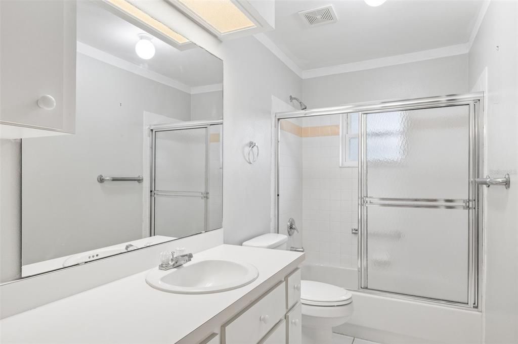 For Sale: $415,000 (3 beds, 2 baths, 1759 Square Feet)