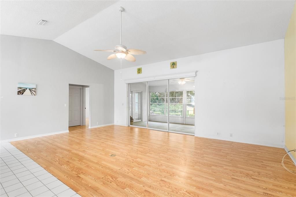 For Sale: $415,000 (3 beds, 2 baths, 1759 Square Feet)