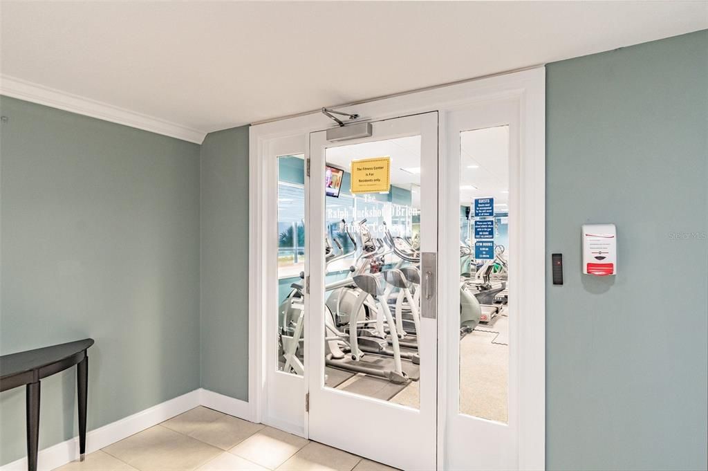 For Sale: $515,000 (0 beds, 1 baths, 848 Square Feet)