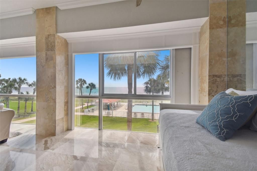 For Sale: $515,000 (0 beds, 1 baths, 848 Square Feet)