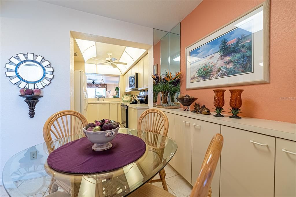 待售: $520,000 (2 贝兹, 2 浴室, 1080 平方英尺)