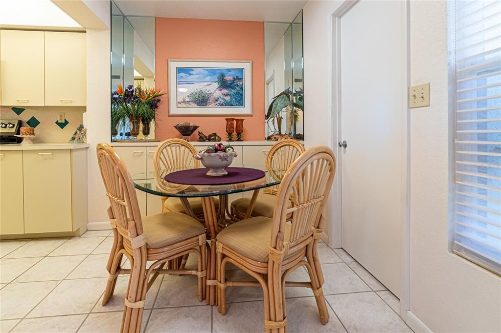 待售: $520,000 (2 贝兹, 2 浴室, 1080 平方英尺)