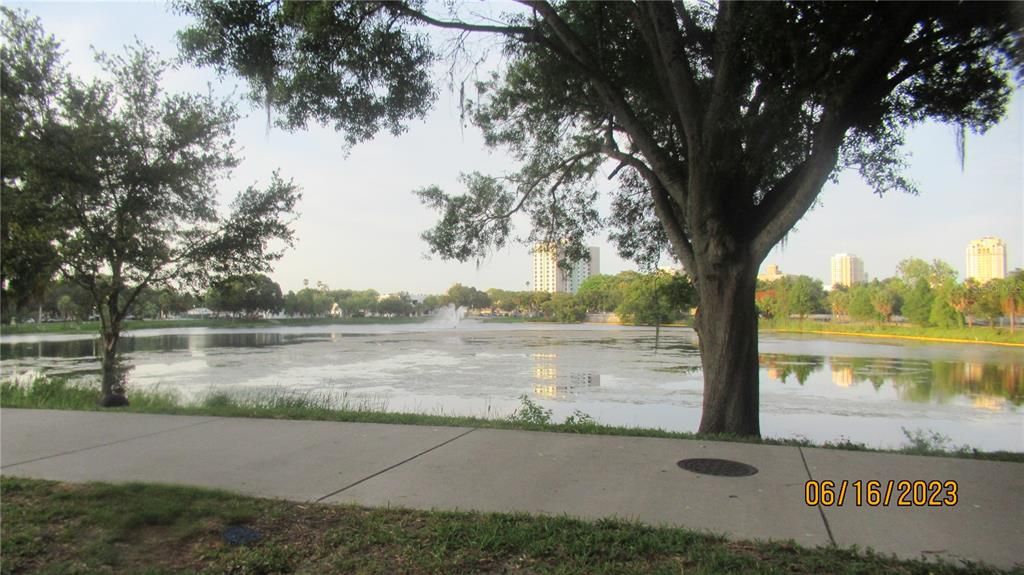 В аренду: $1,350 (0 спален, 1 ванн, 300 Квадратных фут)